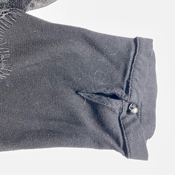 🌸3 for $20 Black floral long sleeve Lace Size S sheer long sleeve blouse - Picture 9 of 16